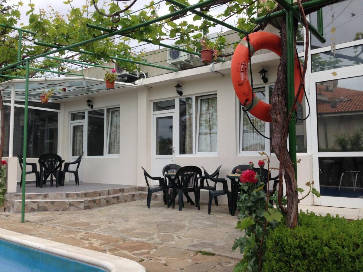 Family Hotel California - Varna Dış mekan fotoğraf